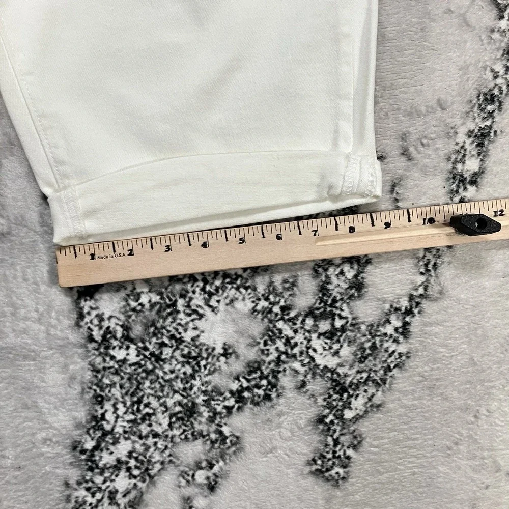 Gap Denim 9 Inch Bermuda Shorts White Womens Size‎ 8 29 Mid Rise Cuffed Hem